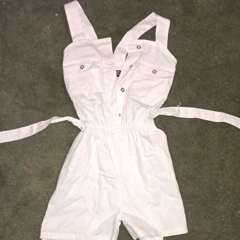 Velvet White Garment with Pink Accents